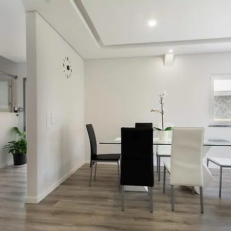 A.v Holidays Fernao Ferro